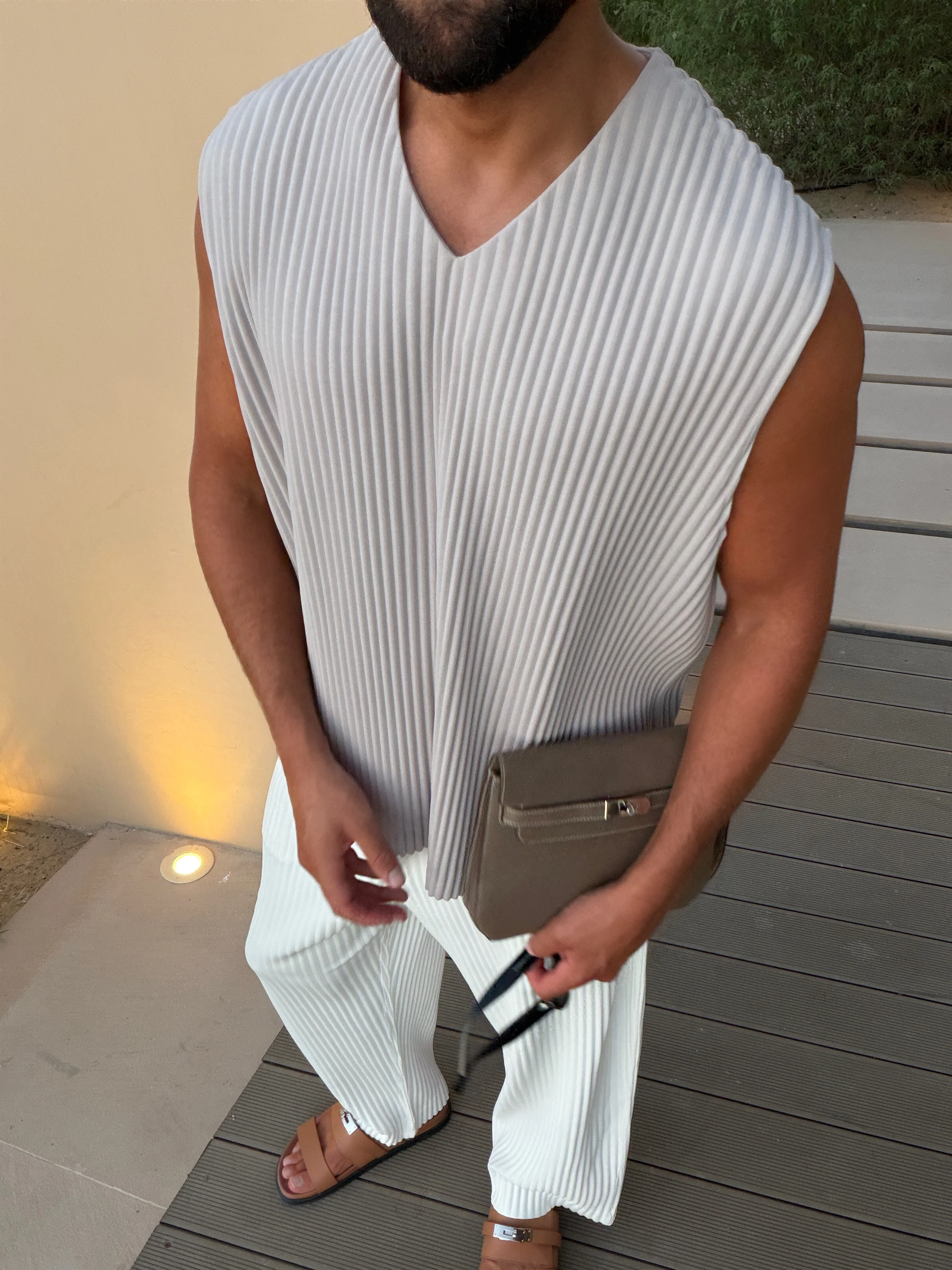 PLEAT VEST GREY - Image 3